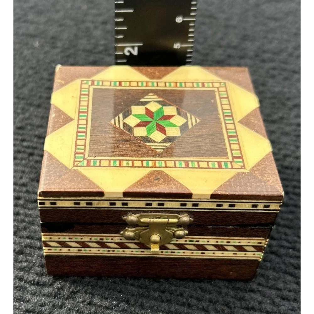 Vintage Marquetry‎ Wood Trinket Box Small Inlaid Geometric Jewelry Chest Lined